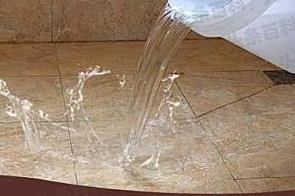 康乐漏水维修 免砸砖防水材料该如何施工